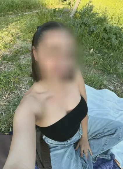 Lara, 30