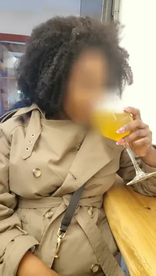 Lotta, 35